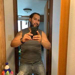 Meet your Posher, Luis